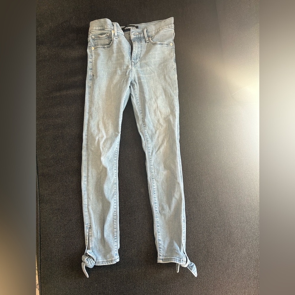 Express Sky Blue Mid-Rise Cropped Leggings